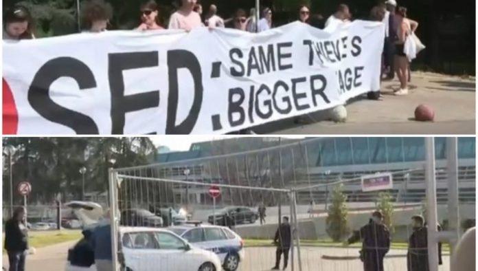 bruka:-blokaderi-pukli-–-sve-je-isto,-samo-njih-nema!-(video)