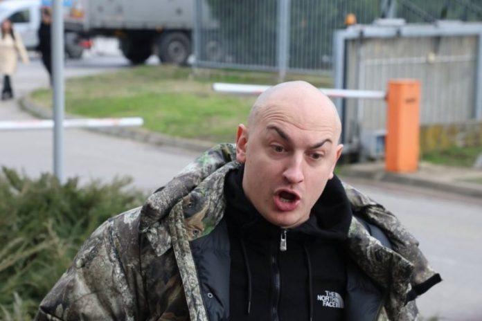 podneta-krivicna-prijava-protiv-muskarca-koji-je-doneo-jagnje-na-nastup-desingerice:-ozbiljno-prekrsio-zakon,-evo-sta-sledi!