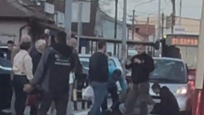 (video)-automobil-pokosio-dete-(3)-i-muskarca-uzas-u-borci:-soferka-popucala-od-jacine-udara