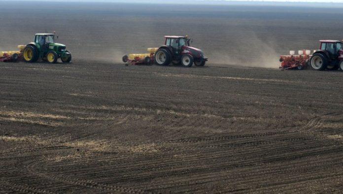 najpovoljniji-zajmovi-poljoprivrednicima-na-raspolaganju:-javni-poziv-za-podnosenje-zahteva-za-agro-kredite-uz-subvenciju-drzave