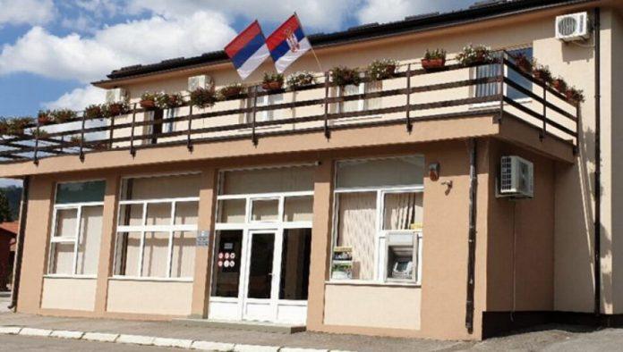 zakon-je-isti-za-sve!-blokaderi-dva-puta-oborili-sopstvenu-listu-u-sevojnu-–-ni-papire-ne-umeju-da-predaju,-a-hteli-bi-da-vode-drzavu!