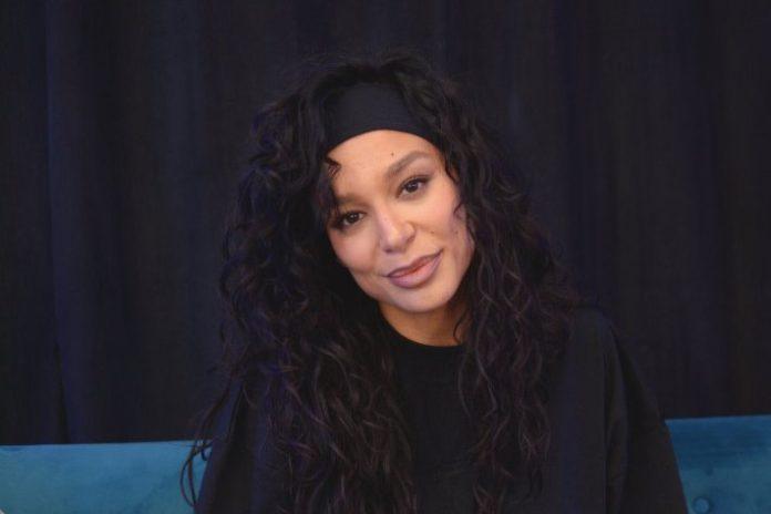 trudnoj-editi-slomljeno-srce:-obratila-se-bebi-u-stomaku,-pa-se-slomila!-(foto)