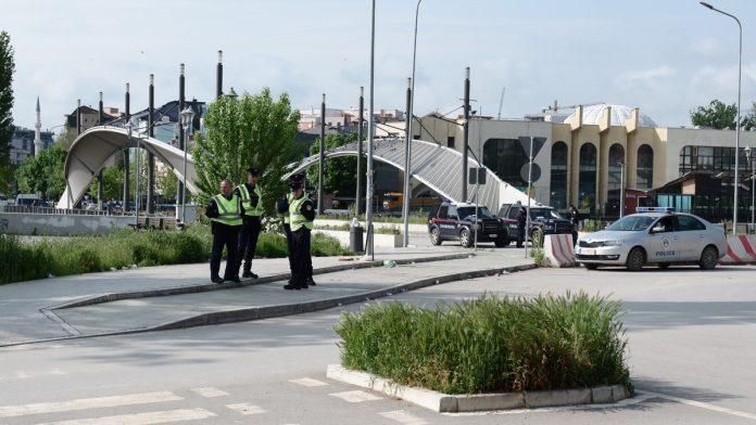 “pokusaj-naknadnog-legitimisanja”:-nvo-sa-severa-kim-odbile-poziv-pristine-na-sastanak-o-zakonima-o-strancima-i-vozilima