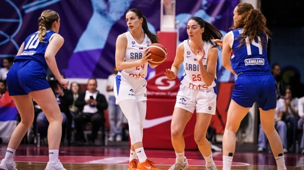 Србија-у-другом-полувремену-сломила-борбени-Исланд