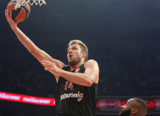Саша Везенков пропушта и меч против Монака у Евролиги Саша-Везенков-пропушта-и-меч-против-Монака-у-Евролиги