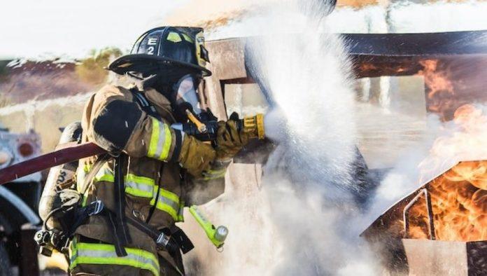 izbio-pozar-na-odeljenju-neonatologije-u-cacku:-bebe-evakuisane,-vatrogasne-ekipe-brzo-reagovale