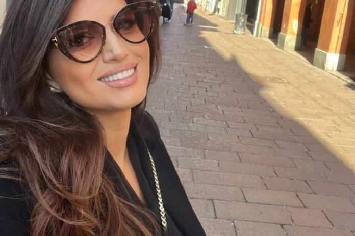 lepa-voditeljka-trudnocu-krila-kao-zmija-noge!-porodila-se-loto-devojka,-na-svet-donela-jos-jednu-devojcicu!