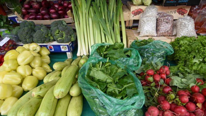 tikvice-i-do-700-dinara,-crni-luk-300!-evo-kako-i-gde-mozete-najvise-da-ustedite-prilikom-kupovine-povrca-na-pijaci