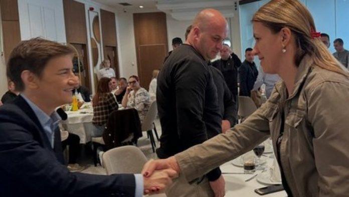 “mladi-imaju-sansu-da-ostanu-u-svojim-rodnim-mestima”:-brnabic-u-poseti-lucanima