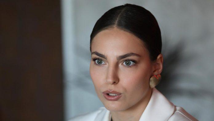 “vazno-mi-je-da-su-ljudi-shvatili”-dzejla-o-sukobu-sa-aleksandrom-mladenovic:-“ne-objavljujes-ono-sto-zelis-da-sacuvas”