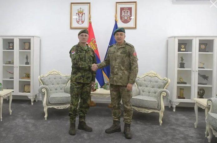 mojsilovic-sa-komandantom-kfora-ulutasom:-bezbednosna-situacija-na-kim-osetljiva-i-krhka!-(video)