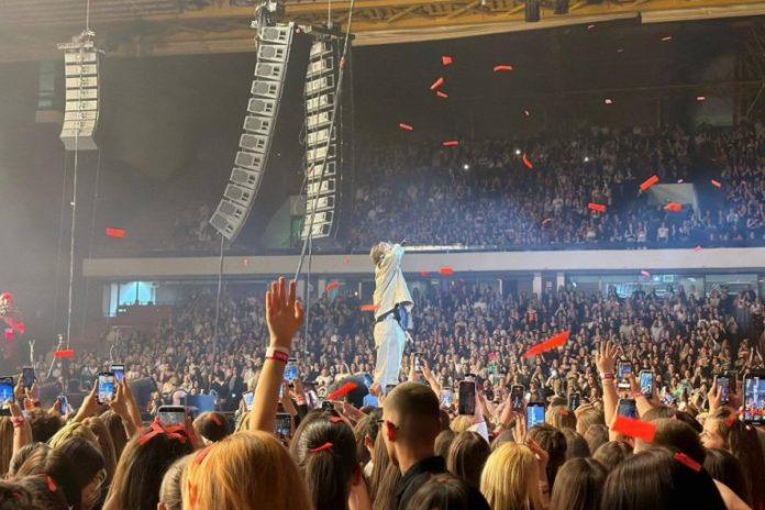 jakov-jozinovic-odgovorio-senidah-u-spens-u:-izveo-njen-hit-„replay“,-fanovi-vec-traze-duet!