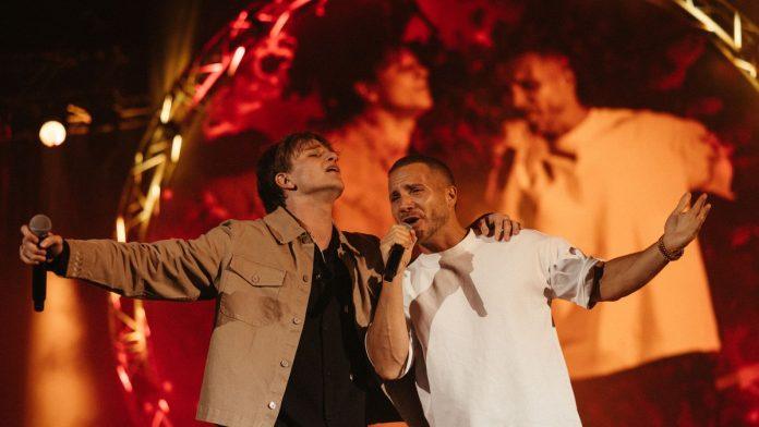 jakov-jozinovic-odgovorio-senidi,-publika-odusevljeno-odregaovala,-sada-se-ceka-reakcija-pevacice