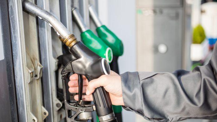 rat-na-bliskom-istoku-dize-cene-goriva:-prosecne-cene-benzina-u-americi-porasle-za-24-odsto