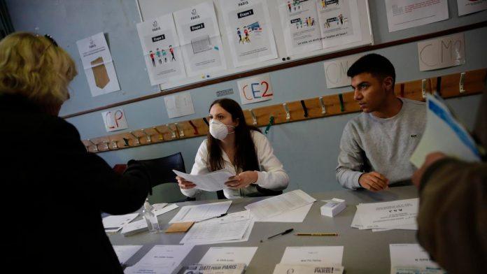 lokalni-izbori-u-parizu:-levicar-emanuel-gregoar-ubedljivo-ispred-raside-dati,-izlaznost-u-prvom-krugu-57,6-odsto