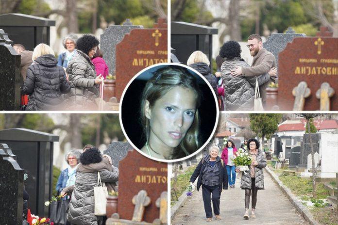 16-pretuznih-godina-bez-ksenije-pajcin!-uoci-pomena-na-mrezama-osvanula-poslednja-fotografija-pevacice,-otkriveni-potresni-detalji!-(foto)