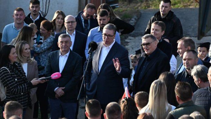 vucic-o-panici-u-hrvatskoj:-nastavicemo-da-snazimo-vojsku-srbije
