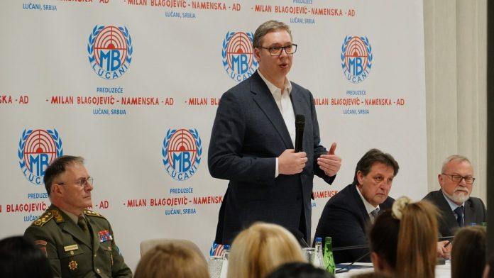 “kupicemo-najbolju-opremu-koja-postoji-u-svetu”-vucic-obisao-fabriku-mb-namenska-u-lucanima:-“nikada-se-necemo-odreci-vecinskog-vlasnistva”-(foto,-video)