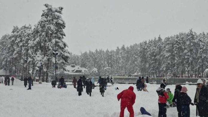 za-samo-24-sata-pasce-pola-metra-snega-i-do-20-litara-kise:-vraca-se-zima-na-velika-vrata,-ovi-delovi-srbije-bice-na-udaru-nevremena!-rhmz-upalio-alarm