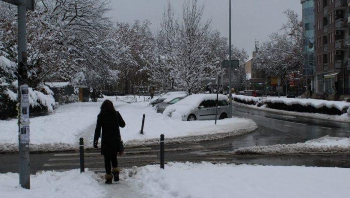 pasce-pola-metra-snega-i-do-20-litara-kise:-vraca-se-zima-na-velika-vrata,-ovi-delovi-srbije-bice-na-udaru-nevremena