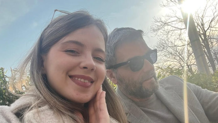 “od-godina-je-veci-problem-sto-je-musliman-i-ne-jede-svinjetinu”-nas-glumac-zaveo-23-godine-mladu:-“otac-ne-moze-da-me-razume”