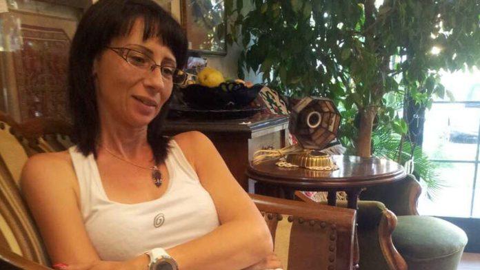 olga-ubijena-pred-troje-dece-nasred-ulice!-bivsi-muz-nasilnik-je-udario-betonskim-ivicnjakom-u-glavu-ispred-centra-za-socijalni-rad:-nasilje-koje-je-prozivljavala-i-dalje-ledi-krv