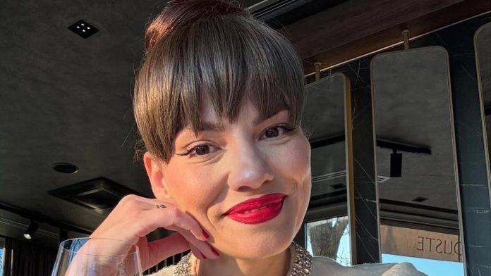 dolazila-sa-obezbedenjem-na-snimanje-najkontroverznija-pevacica-se-povukla-iz-javnosti,-dobila-dete-i-danas-zivi-u-suvom-luksuzu:-evo-kako-izgleda