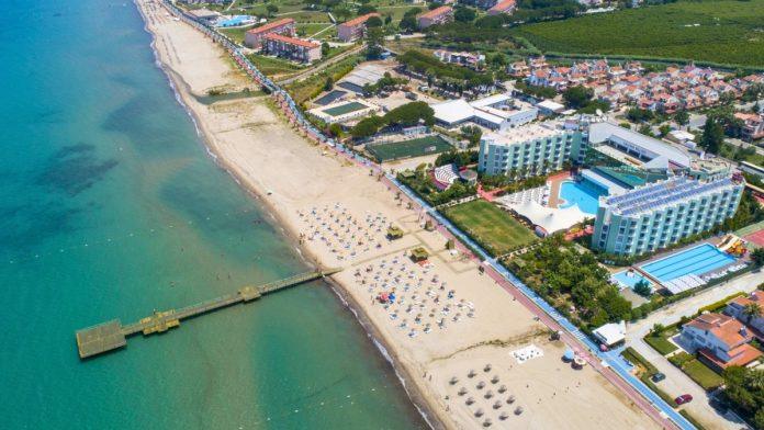 kusadasi-–-zivahno-letovaliste-sa-sirokim-plazama,-bogatom-istorijom-i-slikovitim-pejzazima-egeja