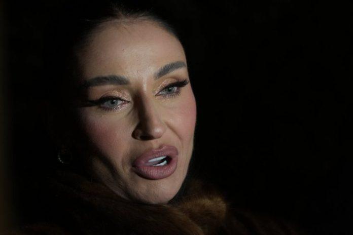 internet-izgoreo-zbog-katarine-zivkovic:-pevacica-usnimljena-u-ovom-izdanju,-fanovi-ne-prestaju-da-komentarisu!-(video)