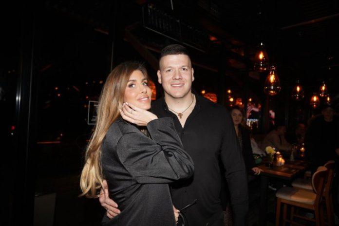 otkrivena-istina-o-jeleni-radanovic-i-bivsem-muzu:-upoznao-je-sa-slobom,-prijavila-ga-za-nasilje-posle-razvoda,-a-ovo-se-sad-desava!