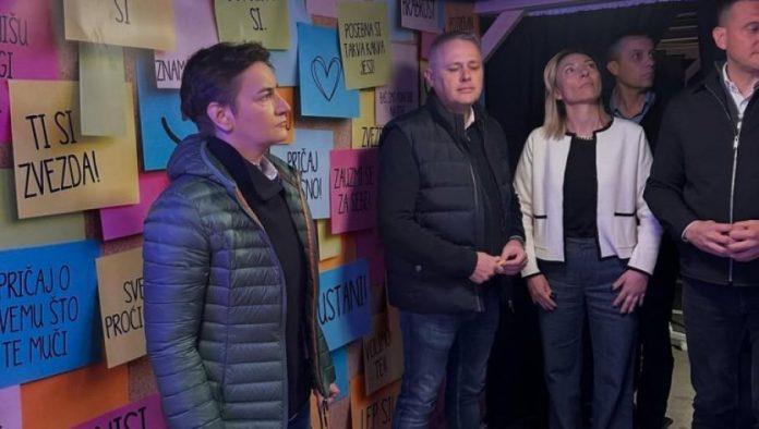 “nijedno-dete-ne-sme-da-ostane-samo”:-brnabiceva-u-smederevskoj-palanci-obisla-iskustveni-tunel-“postoji-izlaz”-(foto/video)