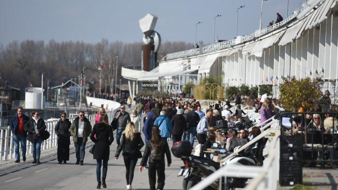 17-stvari-koje-danas-svakodnevno-radimo-a-koje-ce-buduce-generacije-smatrati-bizarnim