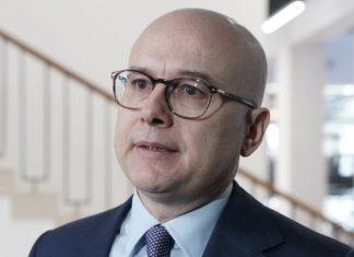 MILOŠ VUČEVIĆ NAJOŠTRIJE OSUDIO PODSMEVANjE BOLESNOM DEČAKU “Za razliku od tih bolesnika, Andrija ima čisto srce i zlatnu dušu” milos-vucevic-najostrije-osudio-podsmevanje-bolesnom-decaku-“za-razliku-od-tih-bolesnika,-andrija-ima-cisto-srce-i-zlatnu-dusu”