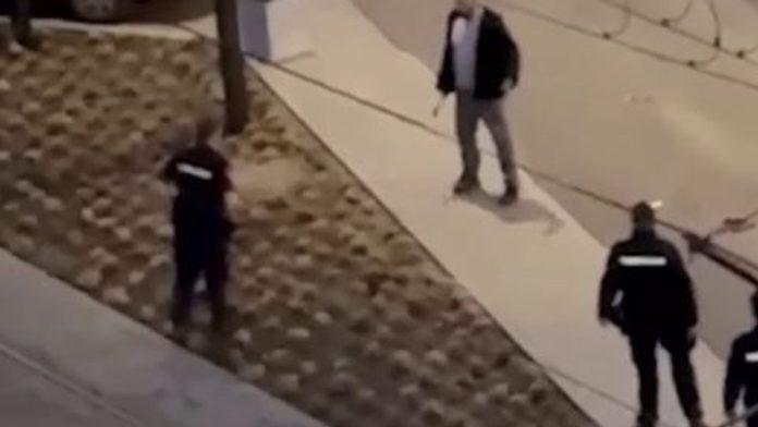 otkriveno-ko-je-muskarac-koji-je-divljao-na-savskom-vencu-cekicem-razlupao-6-policijskih-vozila,-a-kada-su-naisli-policajci-usledila-je-nova-drama-(video)