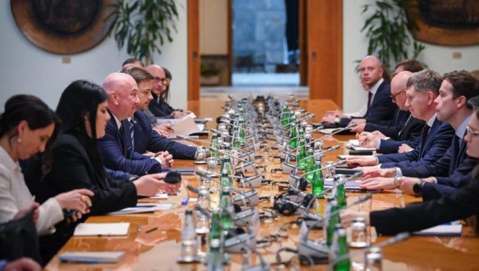 “imamo-i-sigurnost-u-snabdevanju”-popovic:-razgovaramo-sa-rusima-da-i-dalje-imamo-najbolju-cenu-za-gas-u-evropi