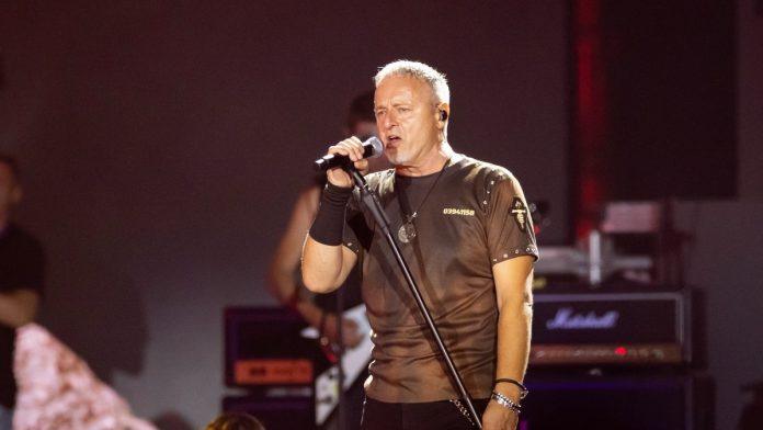 torba-od-3.500-evra,-krzneni-kaput-i-cizme-tompsonova-zena-ispratila-cerku-u-vojsku-u-skupocenom-stajlingu:-na-njoj-prste-marke