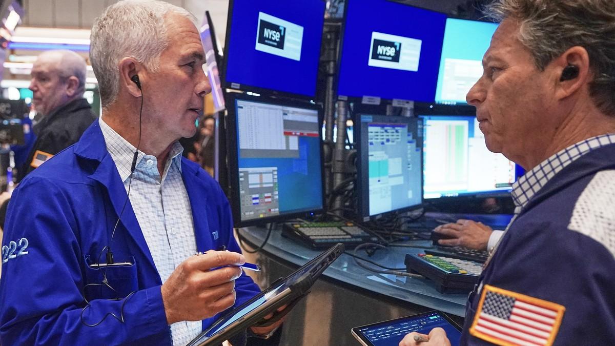 volstrit:-nafta-brent-ponovo-raste,-indeksi-cetvrtu-nedelju-zaredom-u-minusu volstrit:-nafta-brent-ponovo-raste,-indeksi-cetvrtu-nedelju-zaredom-u-minusu