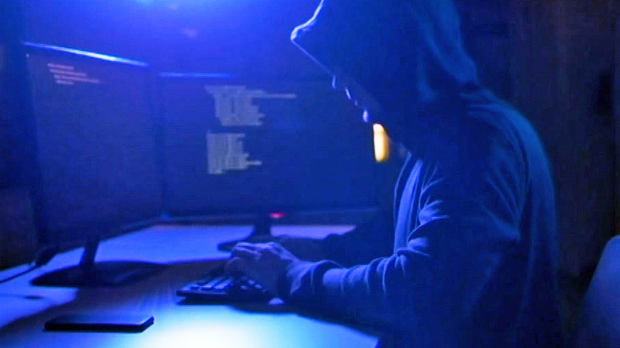 Лучић-о-крађи-података-из-Телекома:-Лоцирали-смо-хакера-у-иностранству,-источно-од-нас Лучић-о-крађи-података-из-Телекома:-Лоцирали-смо-хакера-у-иностранству,-источно-од-нас