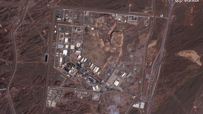 udar-na-natanz!-amerika-i-izrael-napale-nuklearni-kompleks-u-iranu