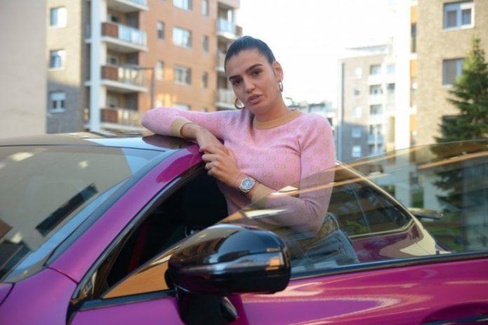 stravicna-scena!-tamari-bojanic-demoliran-stan,-bivsi-decko-je-pokrao,-pa-sve-razlupao,-ona-objavila-snimak-haosa!-(video)