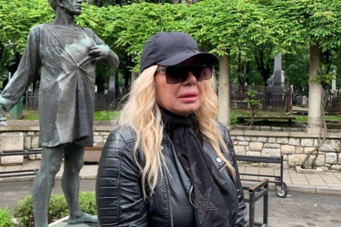 nasa-pevacica-obolela!-najpotresniji-detalj-iz-njenog-porodicnog-doma-isplivali-na-videlo,-ove-simptome-je-zanemarivala!