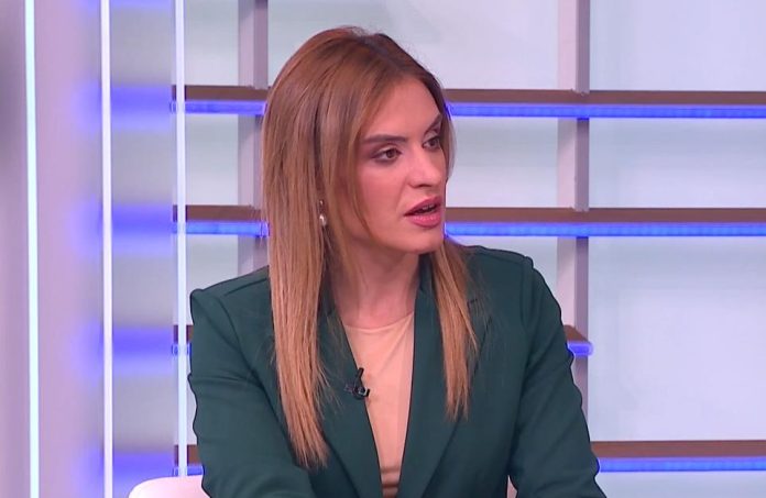 uskladuju-se-potrebe-da-niko-ne-ostane-bez-decijeg-dodatka:-ministarka-stamenkovski-o-najvaznijim-pitanjima-za-gradane