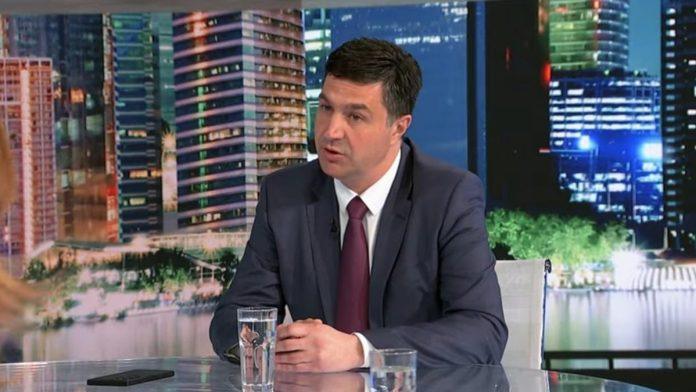 gradonacelnik-nisa-pozvao-gradane-na-skup-u-areni:-“izbori-ce-pokazati-ko-radi-za-gradane,-a-ko-vodi-kampanjsku-politiku”