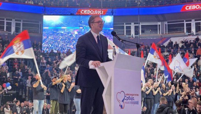 vucic-o-transparentu-u-areni:-samo-ste-stajali-i-pobedili,-a-srbiju-sacuvali-(foto)