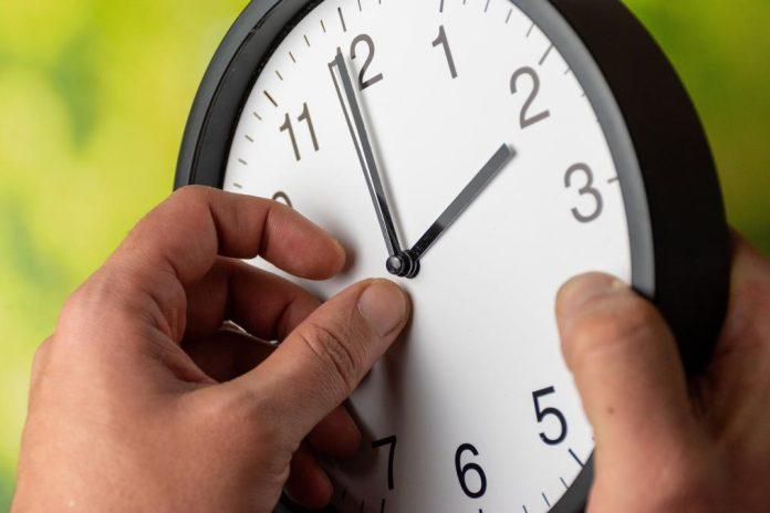 ne-zaboravite-da-pomerite-kazaljke,-uskoro-pocinje-letnje-racunanje-vremena:-ranije-nego-prethodnih-godina