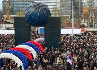 OGLASIO SE MUP: Oko 70.000 građana prisustvuje na skupu SNS u Beogradskoj areni oglasio-se-mup:-oko-70.000-gradana-prisustvuje-na-skupu-sns-u-beogradskoj-areni