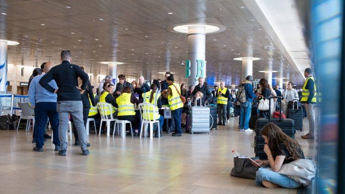 pogoden-aerodrom-u-tel-avivu?!-iran-tvrdi:-udarili-smo-ih-najmocnijim-oruzjem-(video)