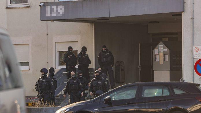 srpski-drzavljani-kljucni-akteri-u-medunarodnom-svercu-narkotika-ovo-su-njihove-uloge-u-kriminalnoj-mrezi:-“velika-zverka”-pala-u-nemackoj-sa-12-tona-kokaina