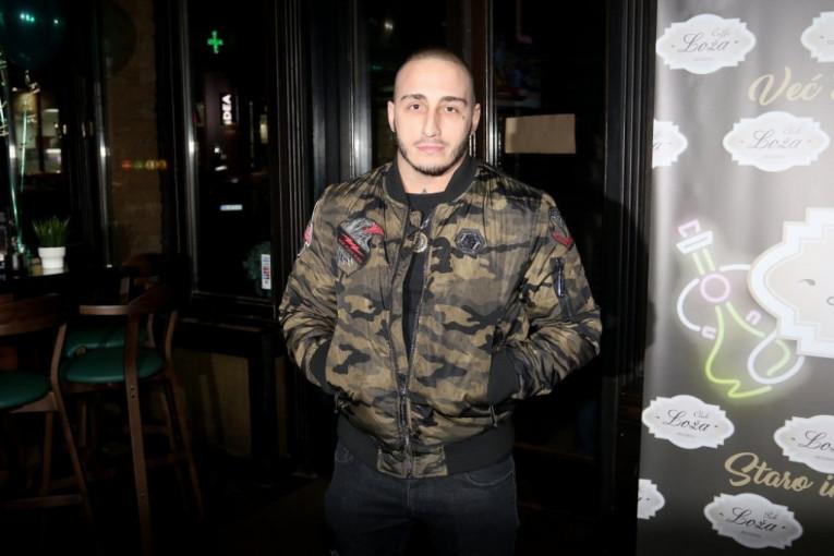 smrtni-slucaj-razorio-vuka-moba-–-zbog-stravicnih-vesti-pao-u-depresiju:-reper-prolazio-kroz-agoniju-tada,-ovo-ne-moze-da-zaboravi! smrtni-slucaj-razorio-vuka-moba-–-zbog-stravicnih-vesti-pao-u-depresiju:-reper-prolazio-kroz-agoniju-tada,-ovo-ne-moze-da-zaboravi!