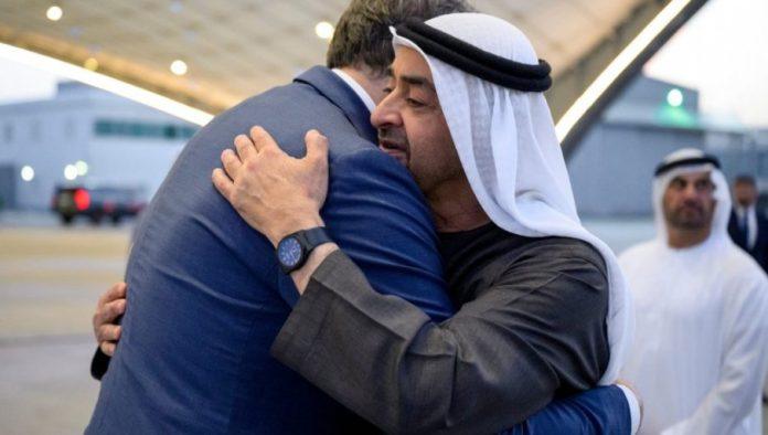 vucic-se-oglasio-nakon-iznenadne-posete-emiratima:-najostrija-osuda-napada-na-uae